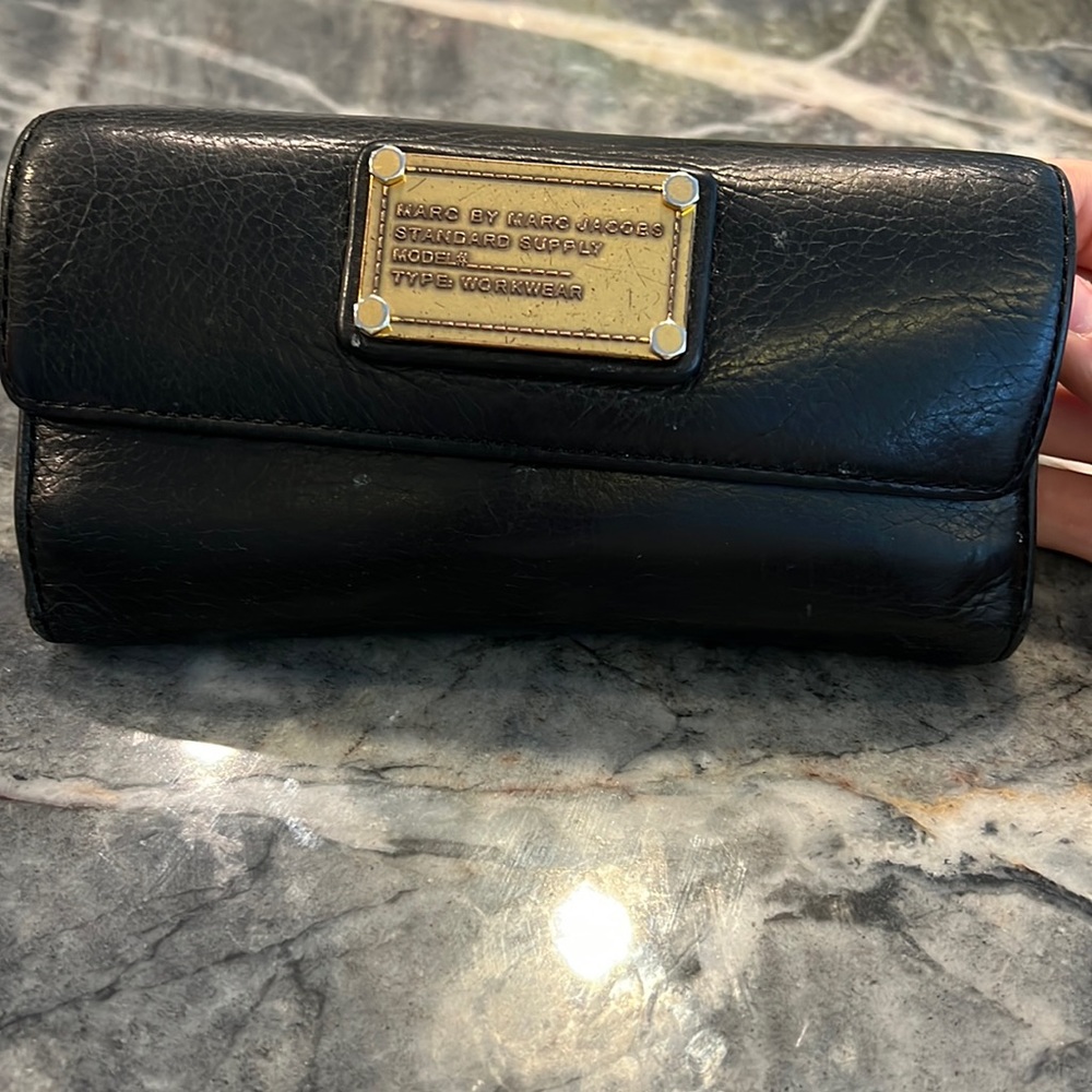 Marc by Marc Jacobs wallet - black leather with gold closures